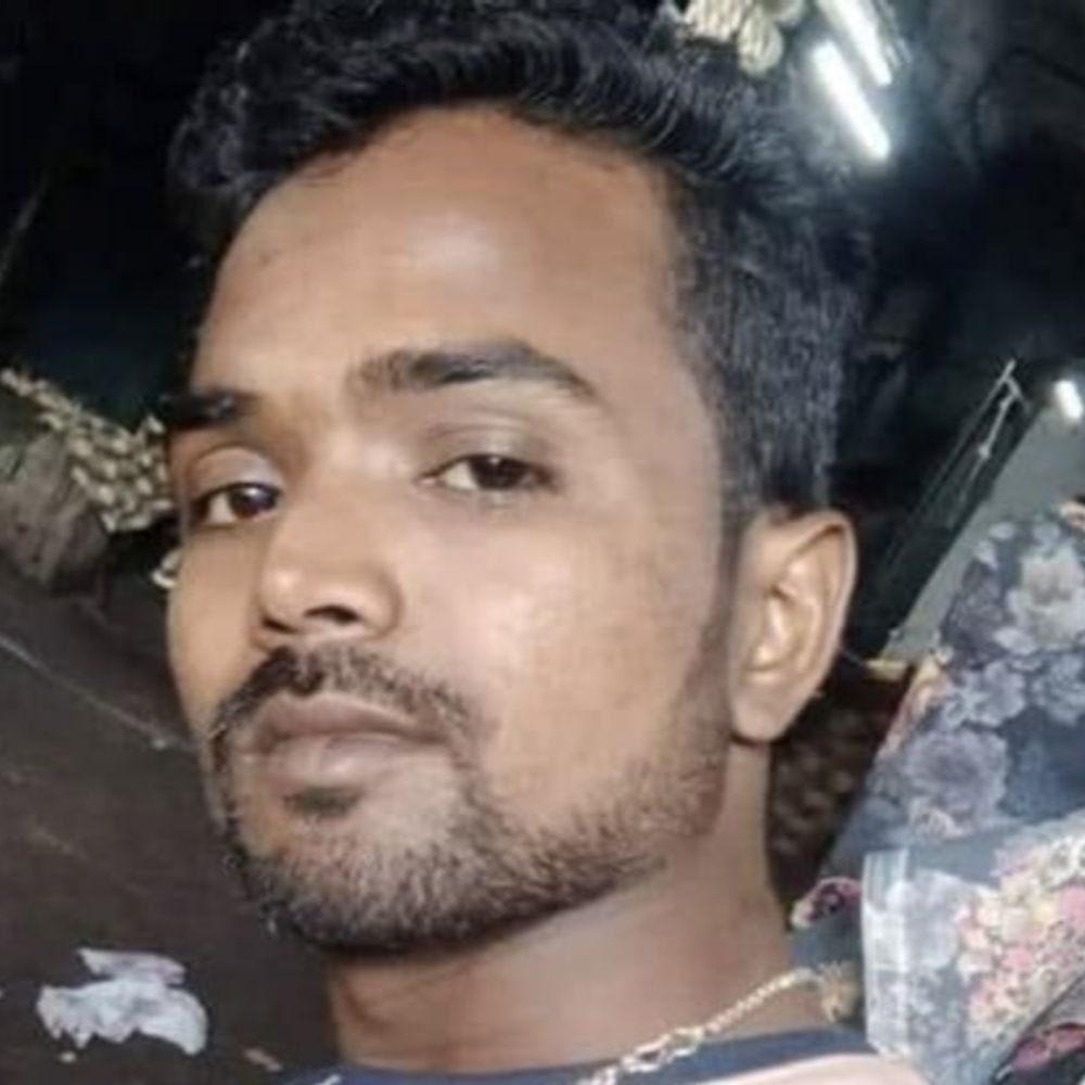 भोजपुर में बाइक सवार की हादसे में मौत:अज्ञात वाहन ने बाइक में मारी थी टक्कर, सूरत में करता था काम
