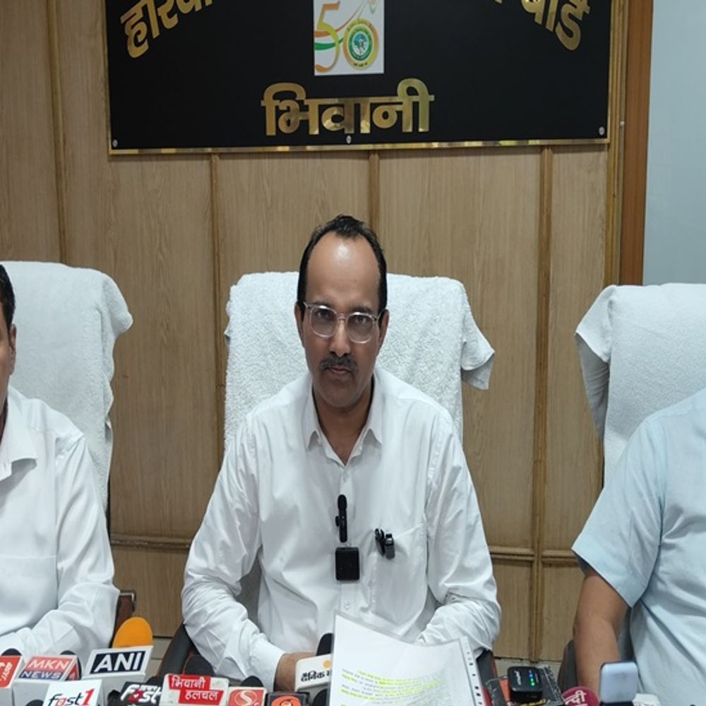 भिवानी शिक्षा बोर्ड ने बढ़ाई आवेदन तिथि:10वीं-12वीं की ओपन परीक्षा के फॉर्म 1 सितंबर तक भरे जाएंगे; पहले 15 अगस्त लास्ट डेट थी