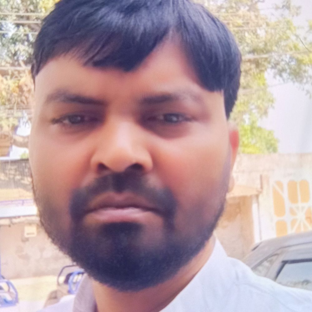 रंगदारी नहीं देने पर मकान मालिक से मारपीट:किशनगंज में घर बनाने वाले से 5 लाख मांगे, निर्माण सामग्री भी ले गए