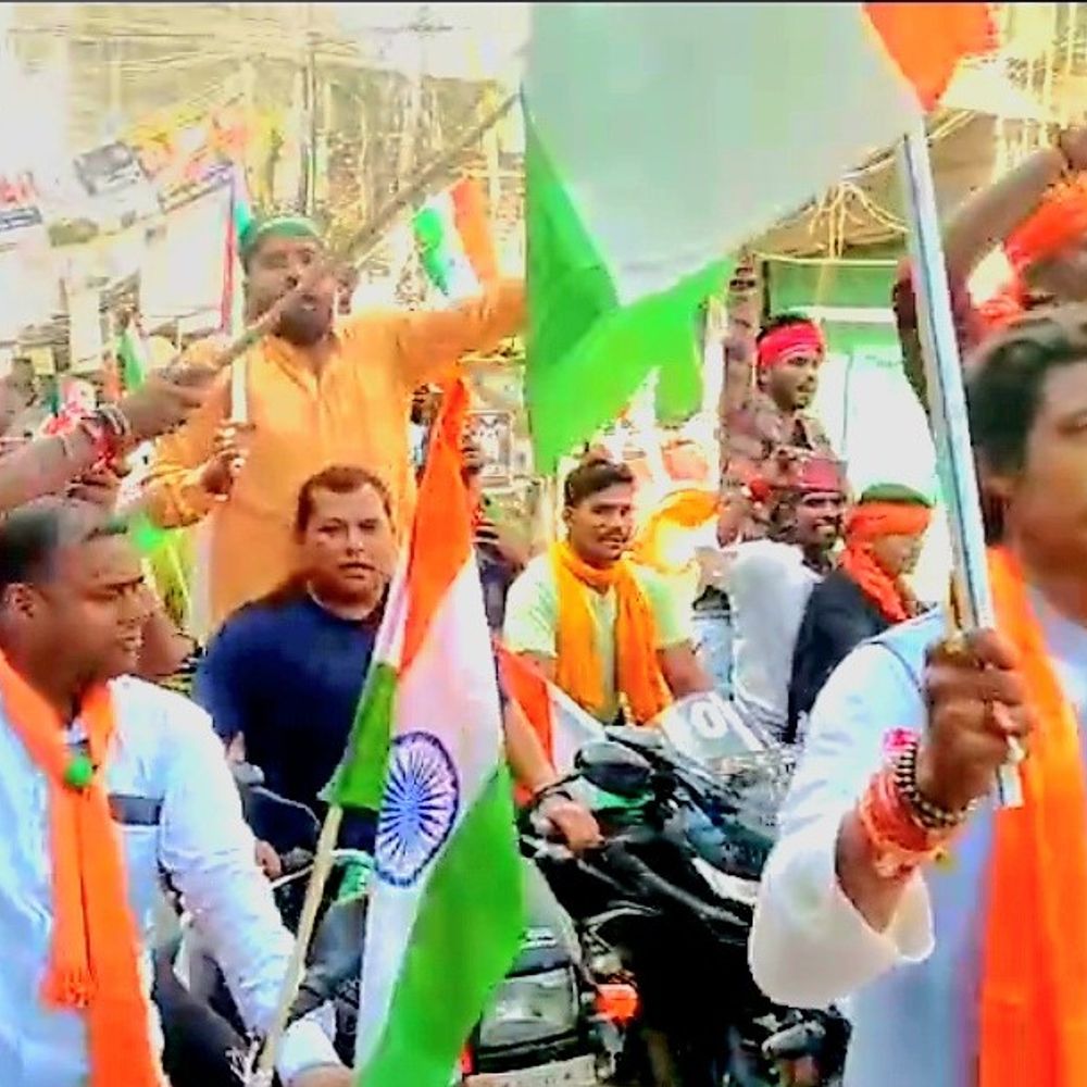 स्वतंत्रता दिवस की पूर्व संध्या पर खगड़िया में तिरंगा यात्रा:भाजपा युवा मोर्चा ने निकाली रैली, जिला अध्यक्ष समेत कई नेताओं ने की शिरकत