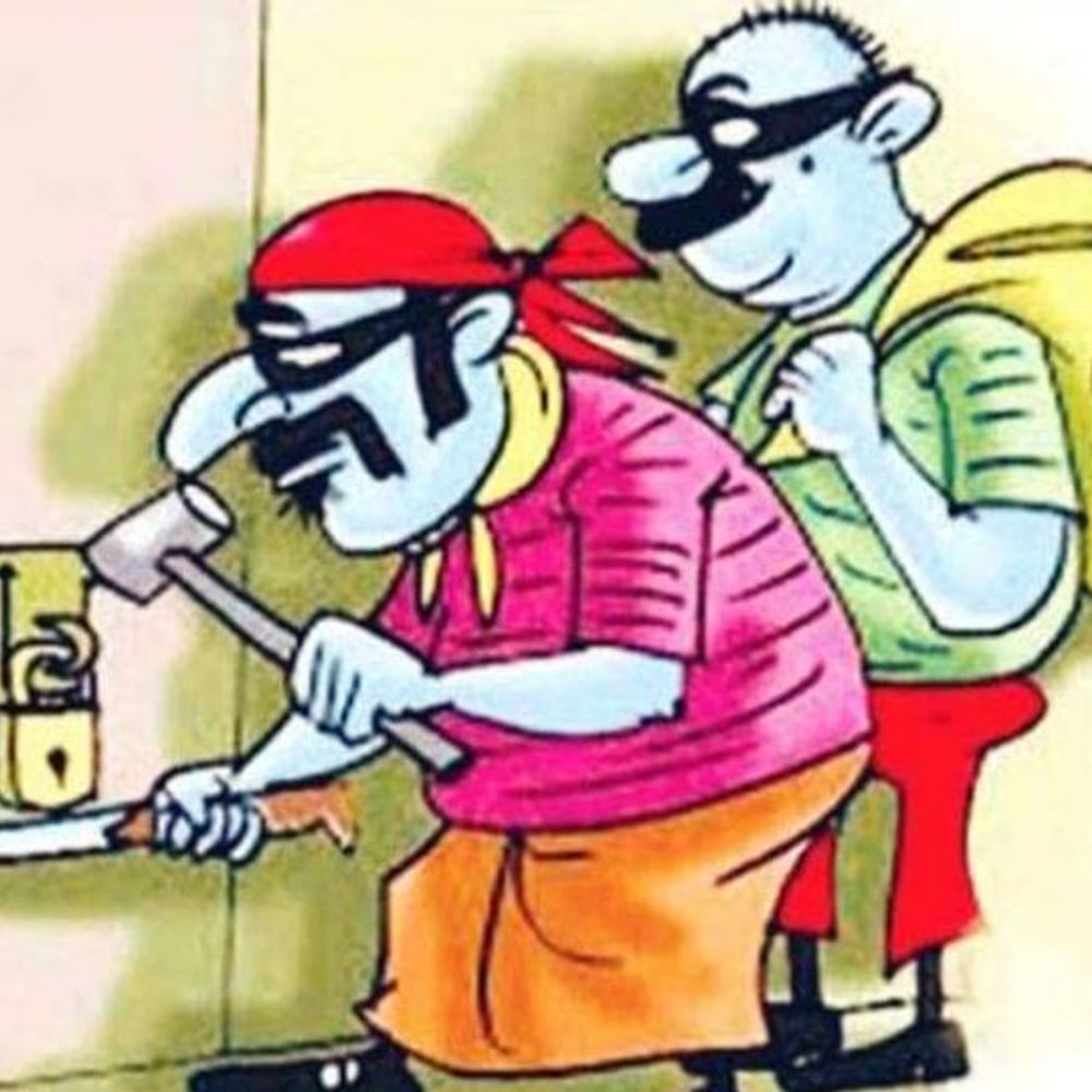 सुशांत गोल्फ सिटी में दिनदहाड़े चोरी:घर के मेन गेट का ताला तोड़कर जेवर और नकदी ले गए चोर