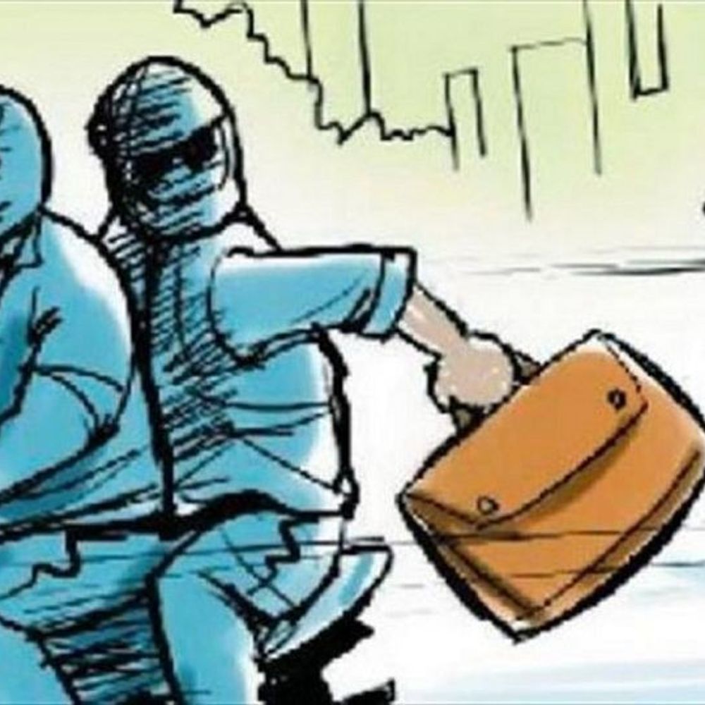 लखनऊ में घर जा रहे युवक को बदमाशों ने लूटा:जानलेवा हमला किया, एक बदमाश पकड़ा, दूसरा चेन लेकर फरार