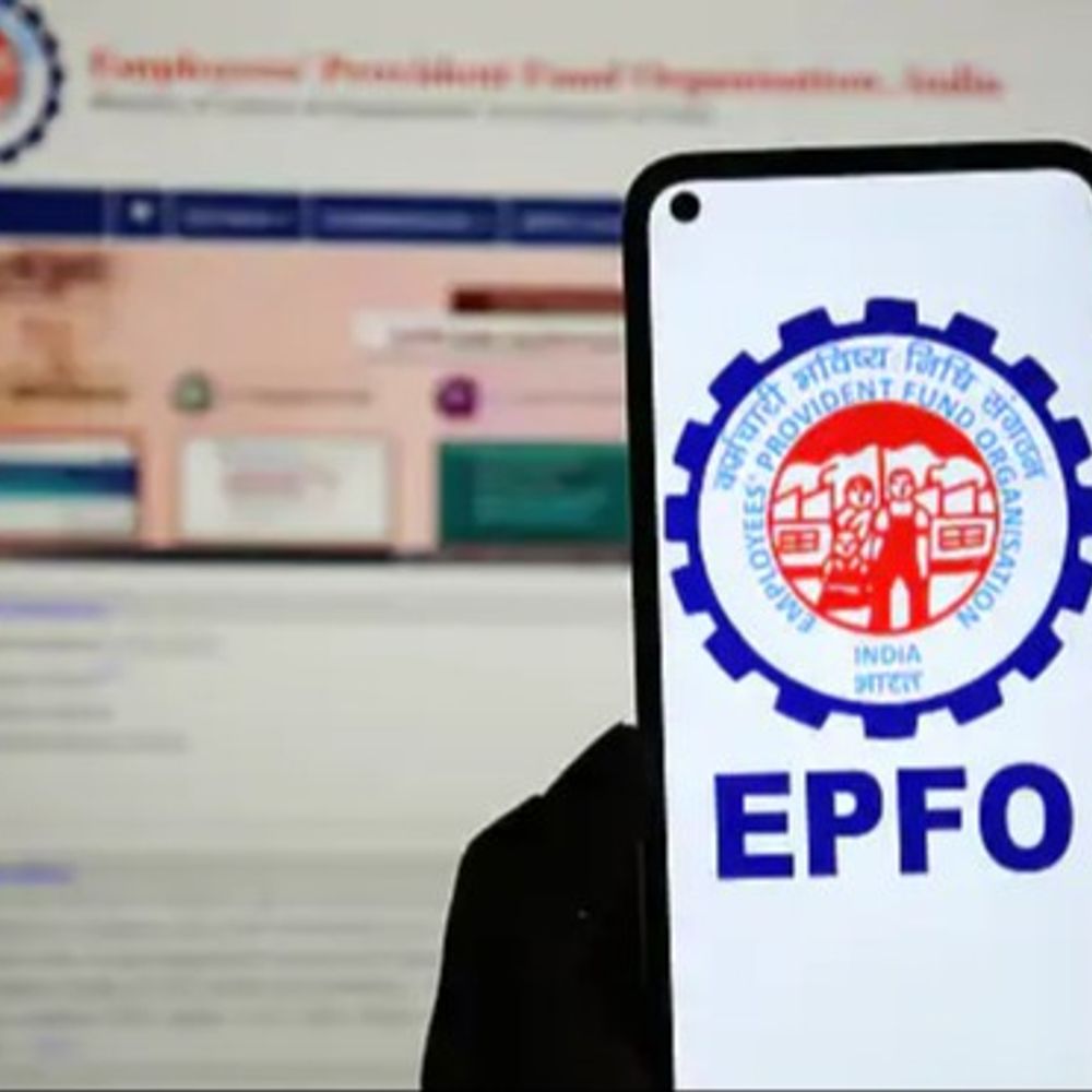 EPFO ने आधार-UAN लिंकिंग प्रोसेस आसान की:जॉइंट डिक्लरेशन फॉर्म से सुधार सकेंगे गलत नाम और जेंडर; बार-बार EPFO ऑफिस जाने की जरूरत नहीं होगी