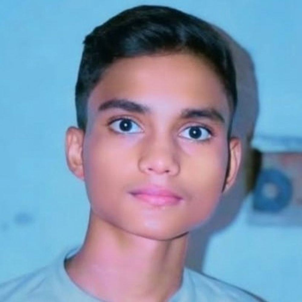 तिरंगे का पाइप हटाते वक्त लगा करंट, मौत:छात्र को बचाने गए 2 दोस्त भी झुलसे, जिस स्कूल में मां टीचर वहीं हुआ हादसा