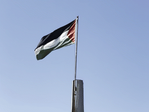 ‘खुली जेल बना वेस्ट बैंक, हम अंदर से मर चुके’:फिलिस्तीनी बोले- पानी, बिजली सब पर इजराइली कंट्रोल, जानवरों की तरह जी रहे