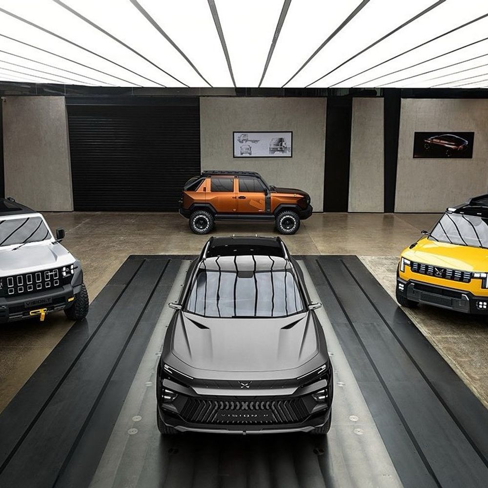 20 तस्वीरों में देखें महिंद्रा की 4 कॉन्सेप्ट कार:इन्हें ऑफ-रोडिंग और सिटी राइड के लिए डिजाइन किया; पेट्रोल-डीजल, इलेक्ट्रिक वर्जन में लॉन्च होंगी