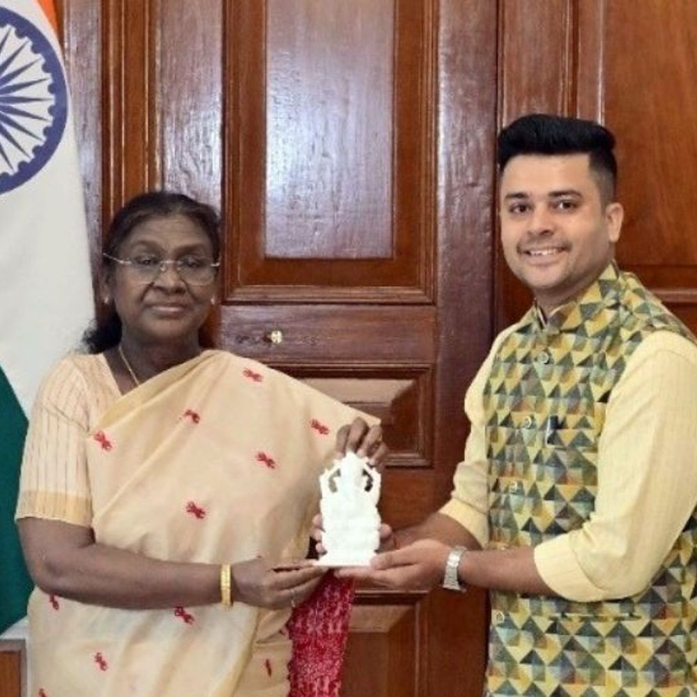 चंडीगढ़ में 'एक देश-एक चुनाव' अभियान का तीसरा चरण:संविधान सपोर्ट ग्रुप ने राष्ट्रपति को सौंपा समर्थन पत्र; राष्ट्रीय युवा पुरस्कार विजेताओं का समर्थन