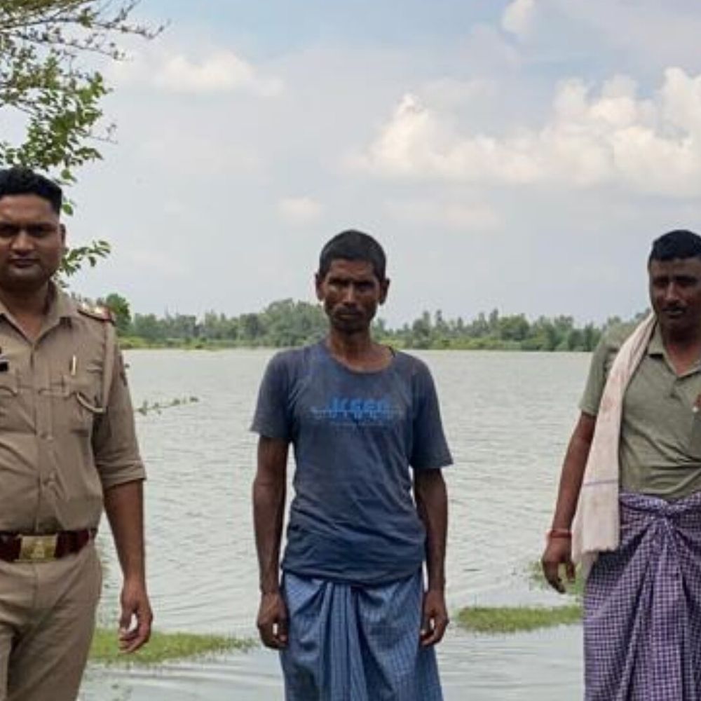 नानक सागर डैम से छोड़ा गया पानी:देवहा नदी में बाढ़ से पीलीभीत के कई गांवों का संपर्क टूटा