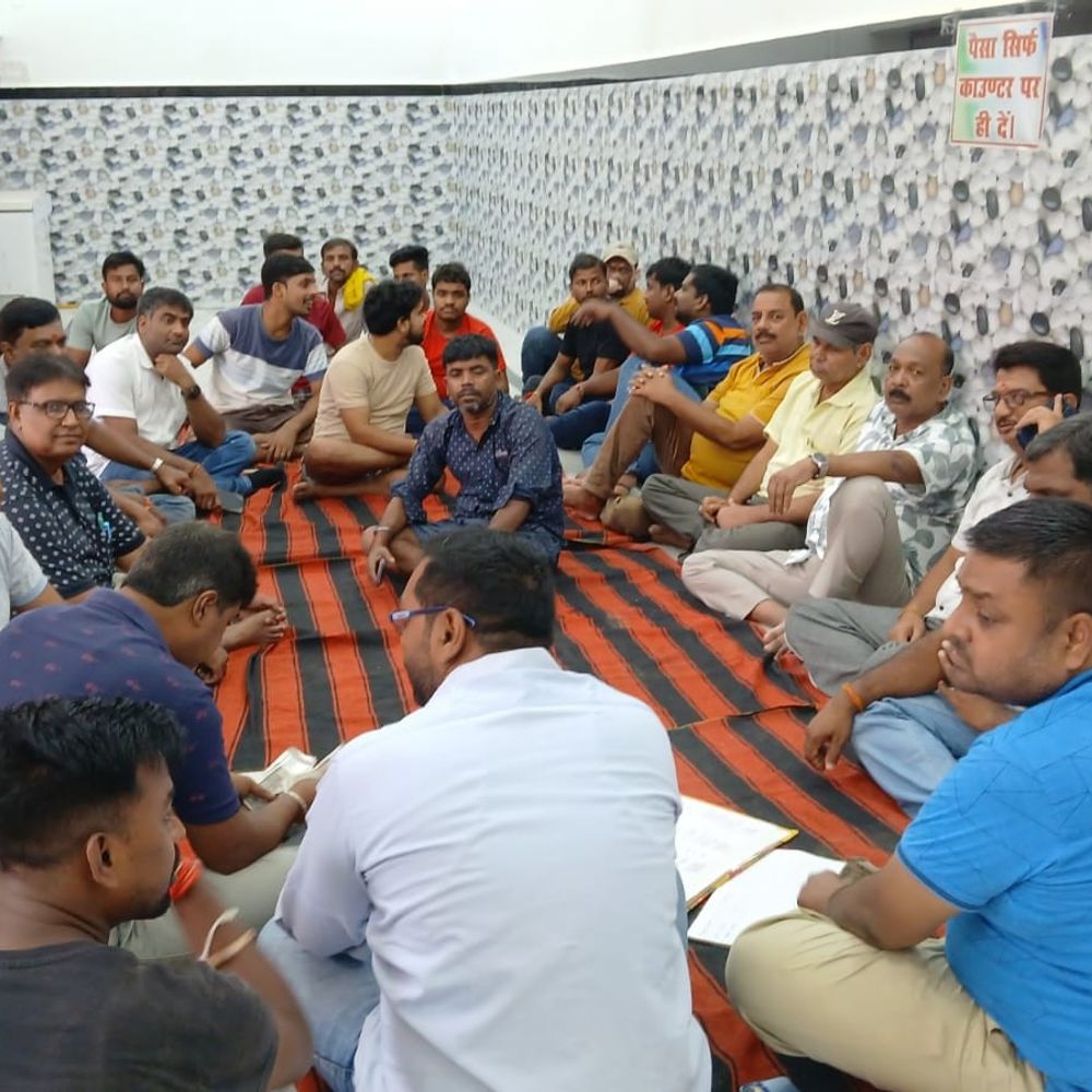 भीड़ को नियंत्रित करने के लिए सौंपी जाएगी जिम्मेदारियां:दुर्गा पूजा की तैयारी को लेकर बैठक, श्रद्धालुओं के लिए चिकित्सा शिविर पर भी चर्चा