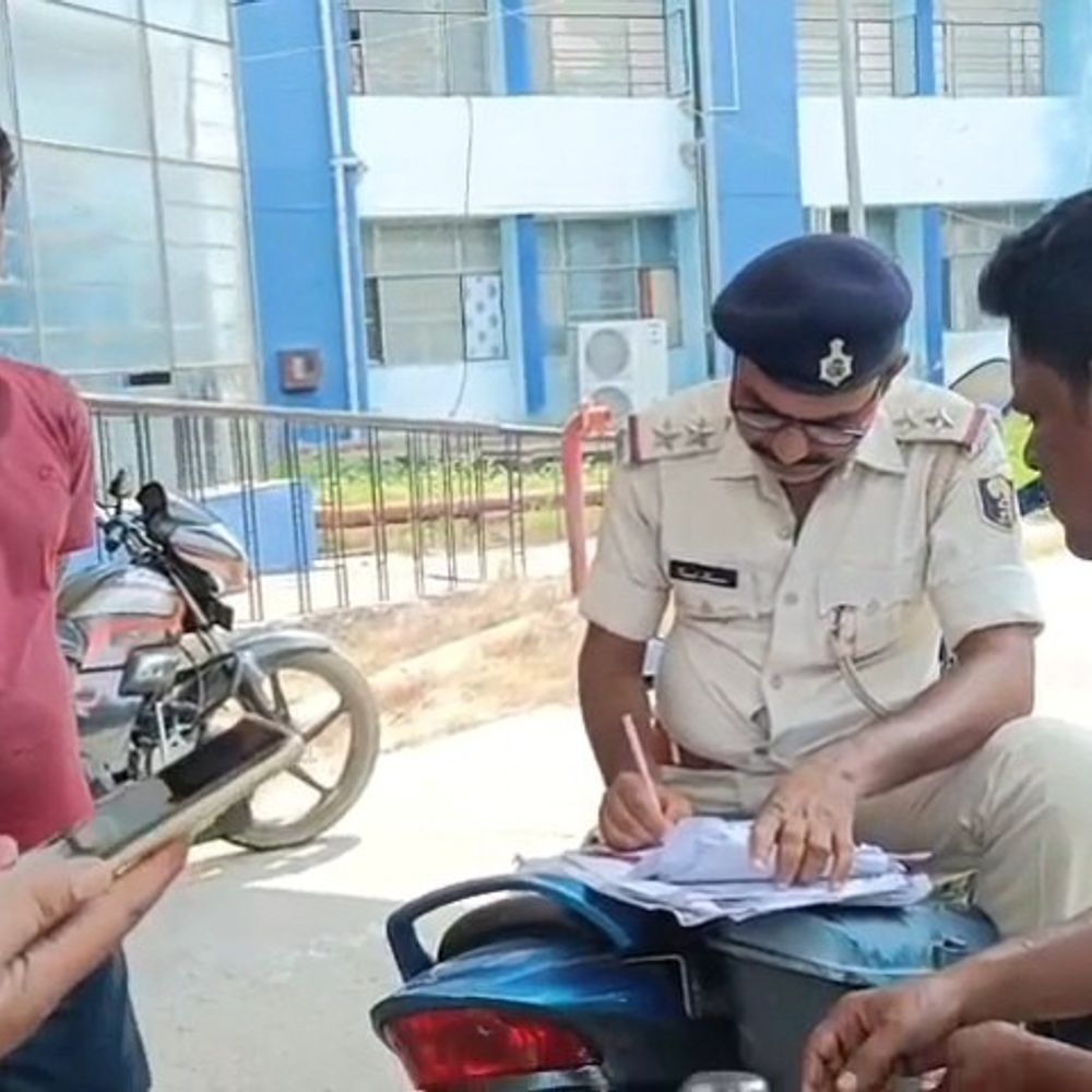 अज्ञात गाड़ी ने मेला देखकर लौटते बाइक सवार को ठोका:सुपौल में इलाज के दौरान मौत, अज्ञात ड्राइवर गाड़ी सहित फरार