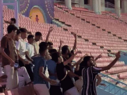 इकाना स्टेडियम में तमन्ना-दिशा के ठुमकों पर झूमे फैंस:मेरठ ने कानपुर को 86 रन से हराया, कप्तान रिंकू सिंह को मिला जीत का क्रेडिट