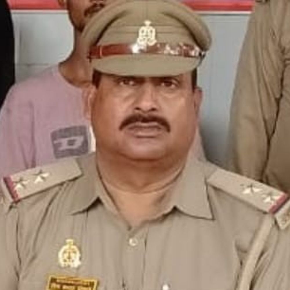 जालौन एसपी ने नदीगांव थानाध्यक्ष को किया लाइन हाजिर:7 थानों की कमान बदली, कोंच कोतवाल भी हटे