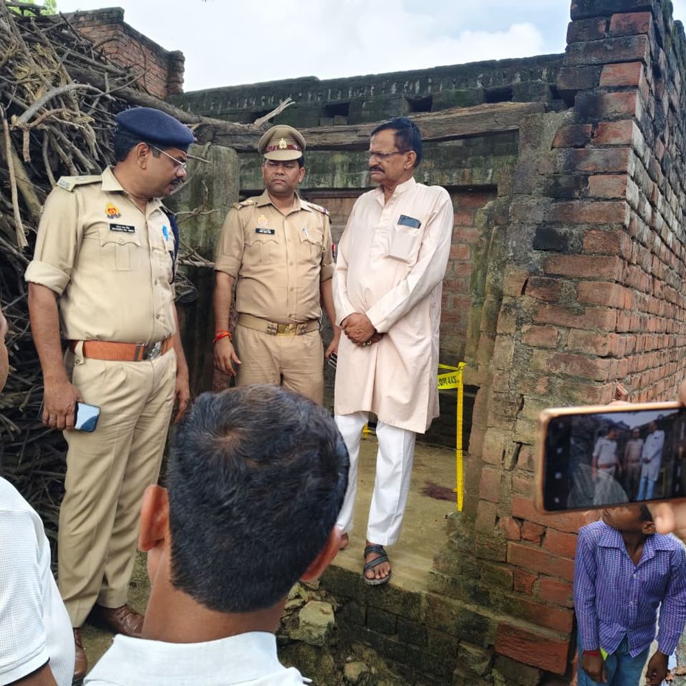 फतेहपुर में वृद्धा की हत्या:आरोपी के घर से मिला खून लगा डंडा, मामले की जांच में जुटी पुलिस