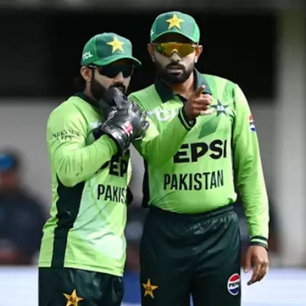 बाबर आजम को एशिया कप से बाहर करने पर विवाद:जावेद मियांदाद बोले– चयनकर्ताओं को खुद नहीं पता क्या कर रहे हैं