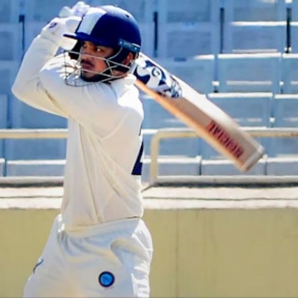 दलीप ट्रॉफी 2025- ईशान किशन टूर्नामेंट से बाहर:अभिमन्यु ईश्वरन बने ईस्ट जोन के कप्तान; ओडिशा के आशीर्वाद स्वैन टीम में शामिल