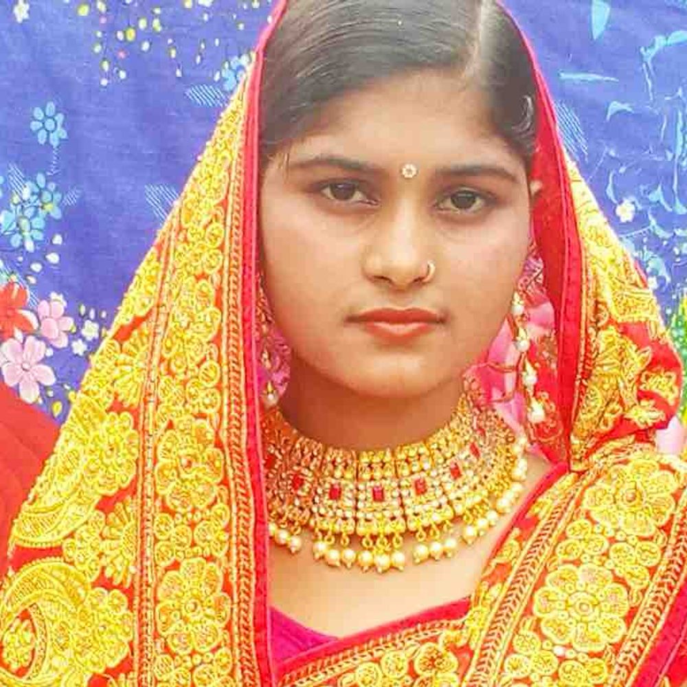 मोतिहारी में दहेज के लिए विवाहिता की हत्या का आरोप:बुलेट और 5 लाख की थी मांग, फंदे से लटका मिला शव; ससुराल वाले भागे