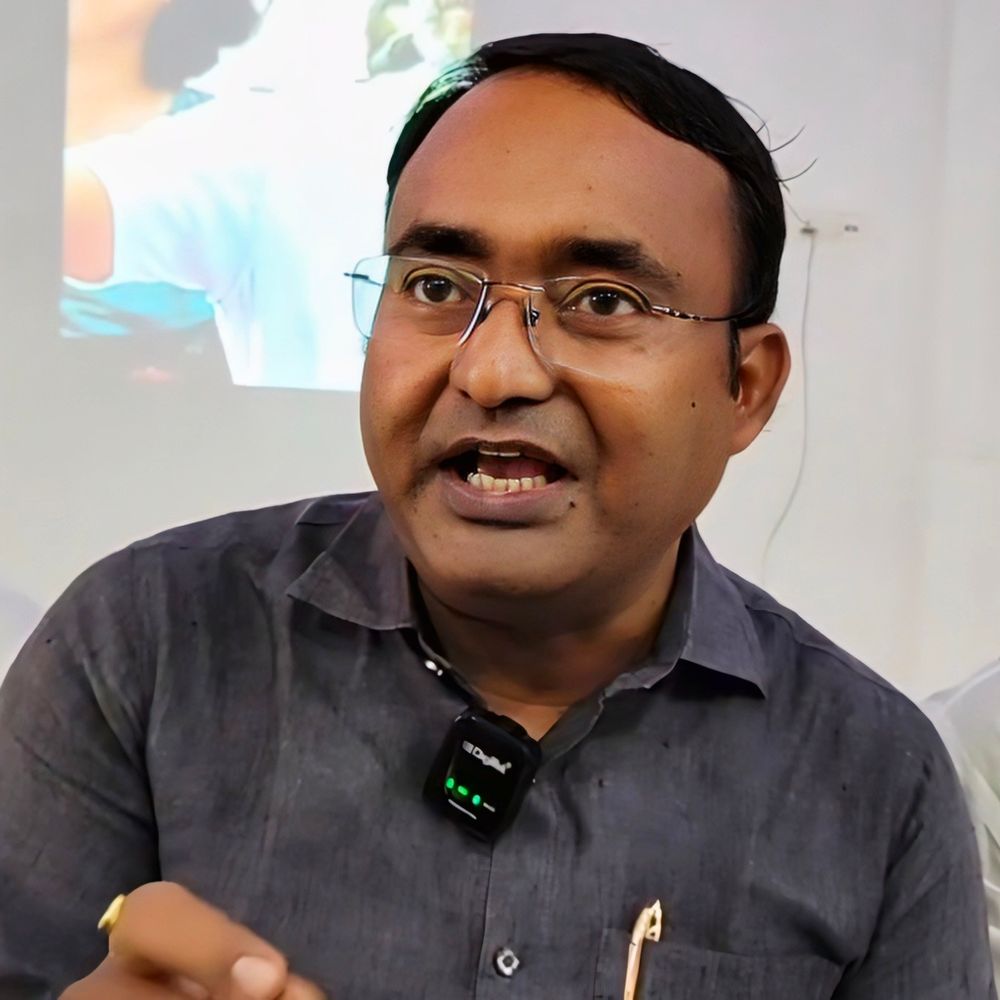 'गांधी परिवार का इतिहास बिहारियों का अपमान करने का रहा':शेखपुरा में रालोमो प्रवक्ता का राहुल गांधी पर हमला, कहा- बिहारवासियों से मांगे माफी