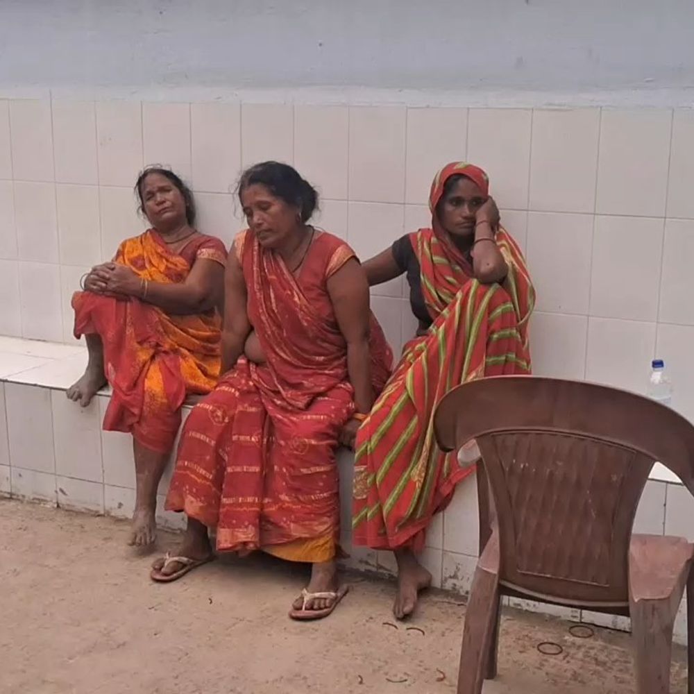कैमूर में ट्रांसफॉर्मर का तार टूटा, युवक की मौत:खेत में चारा काटने वक्त हादसा, पत्नी और दो बच्चों का रो-रोकर बुरा हाल