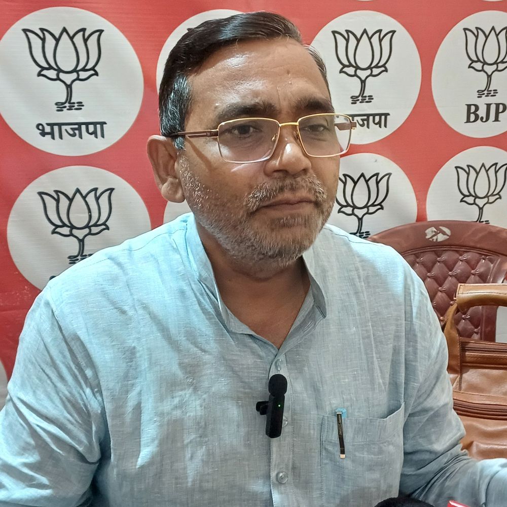 राहुल-तेजस्वी की वोट अधिकार यात्रा को बताया ‘कुर्सी यात्रा’-BJP विधायक:मुंगेर में प्रणव कुमार यादव बोले- वोट बैंक के लिए खानकाह में टेका माथा