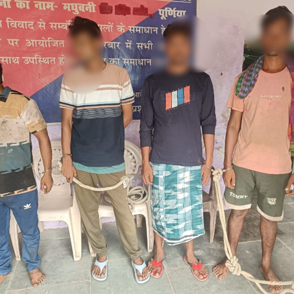पूर्णिया में तीन ट्रक से 70 मवेशी बरामद:वाहन चेकिंग के दौरान पुलिस ने 4 तस्करों को किया गिरफ्तार, एक पश्चिम बंगाल का रहने वाला है