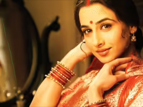 एक आंसू के लिए विद्या बालन ने 28 टेक दिए:एक्ट्रेस ने 'परिणीता' की शूटिंग का अनुभव बताया, बोलीं- प्रदीप सरकार को परफेक्शन चाहिए था