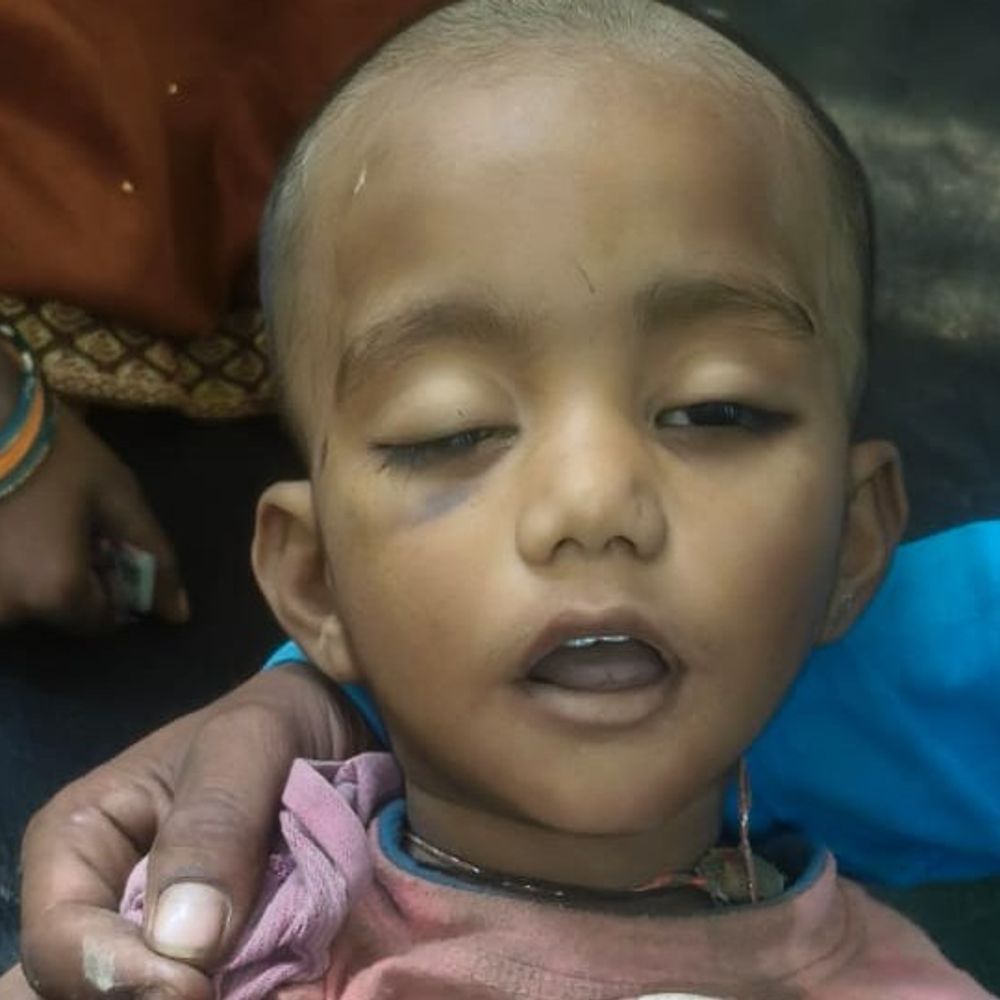 रायबरेली में कच्ची छत गिरी:10 साल के बच्चे की मौत, परिवार के 4 सदस्य घायल; नहीं आई एम्बुलेंस