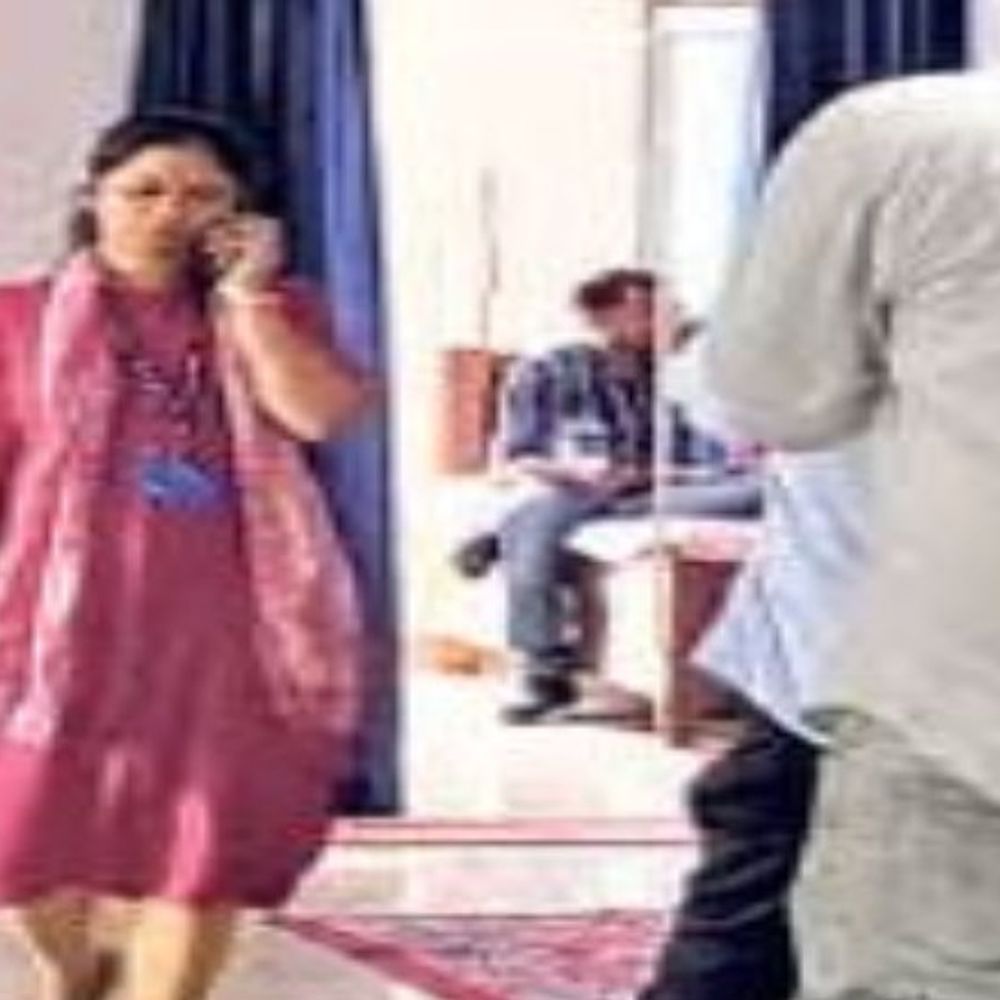 आय से अधिक 188% संपत्ति:करोड़पति रजिस्ट्रार...कई राज्यों में फ्लैट और जमीन