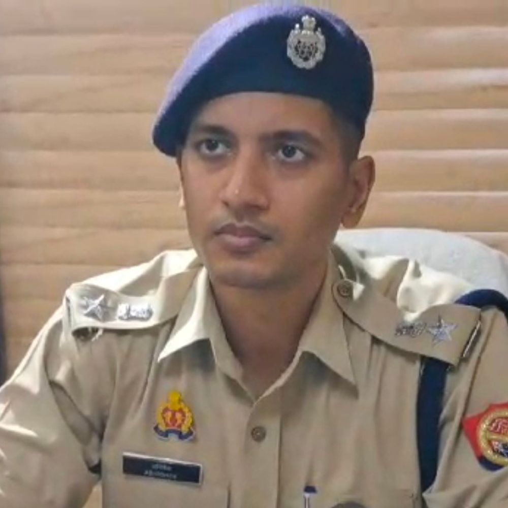 बिजनौर में पुलिस विभाग में बड़ा फेरबदल:दो निरीक्षकों का ट्रांसफर, थाना प्रभारियों की गई नई तैनाती