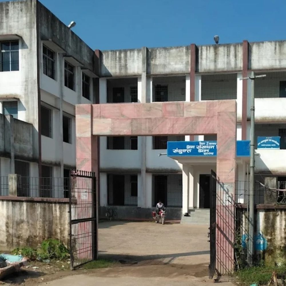दरभंगा में आज एक दिवसीय रोजगार कैंप:सेल्स एग्जीक्यूटिव के 20 पदों पर भर्ती होगी, 10 से 14 हजार रुपए तक मिलेगी सैलरी