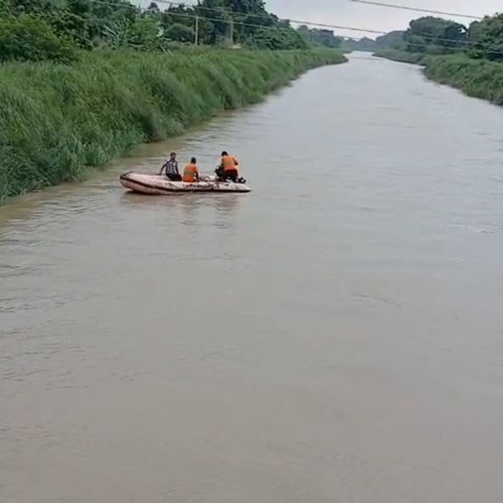 गोपालगंज में महिला ने नहर में लगाई छलांग:कपड़ा-चप्पल बरामद, SDRF की टीम कर रही तलाश; मानसिक बीमारी से जूझ रही थी पीड़िता