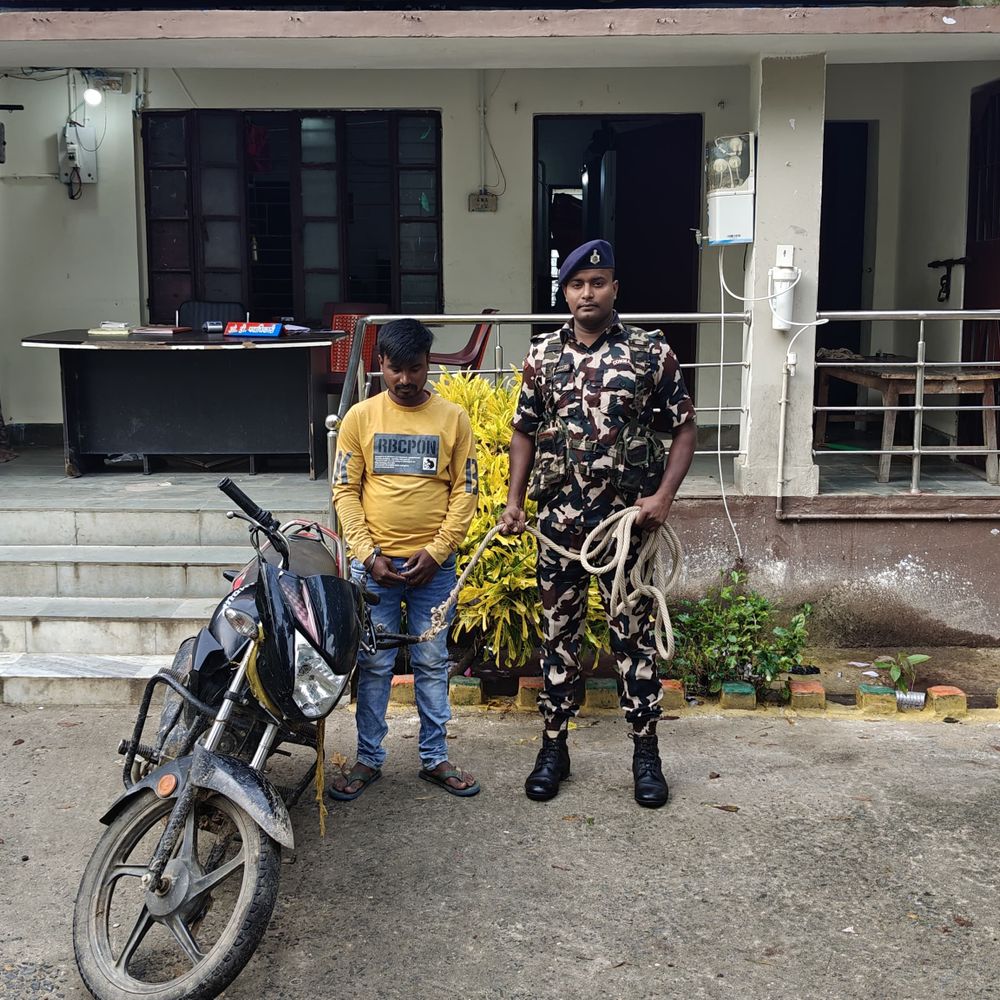 पटना से चोरी की बाइक असरगंज में मिली:युवक को पुलिस ने गिरफ्तार किया, न्यायिक हिरासत में जेल भेजा