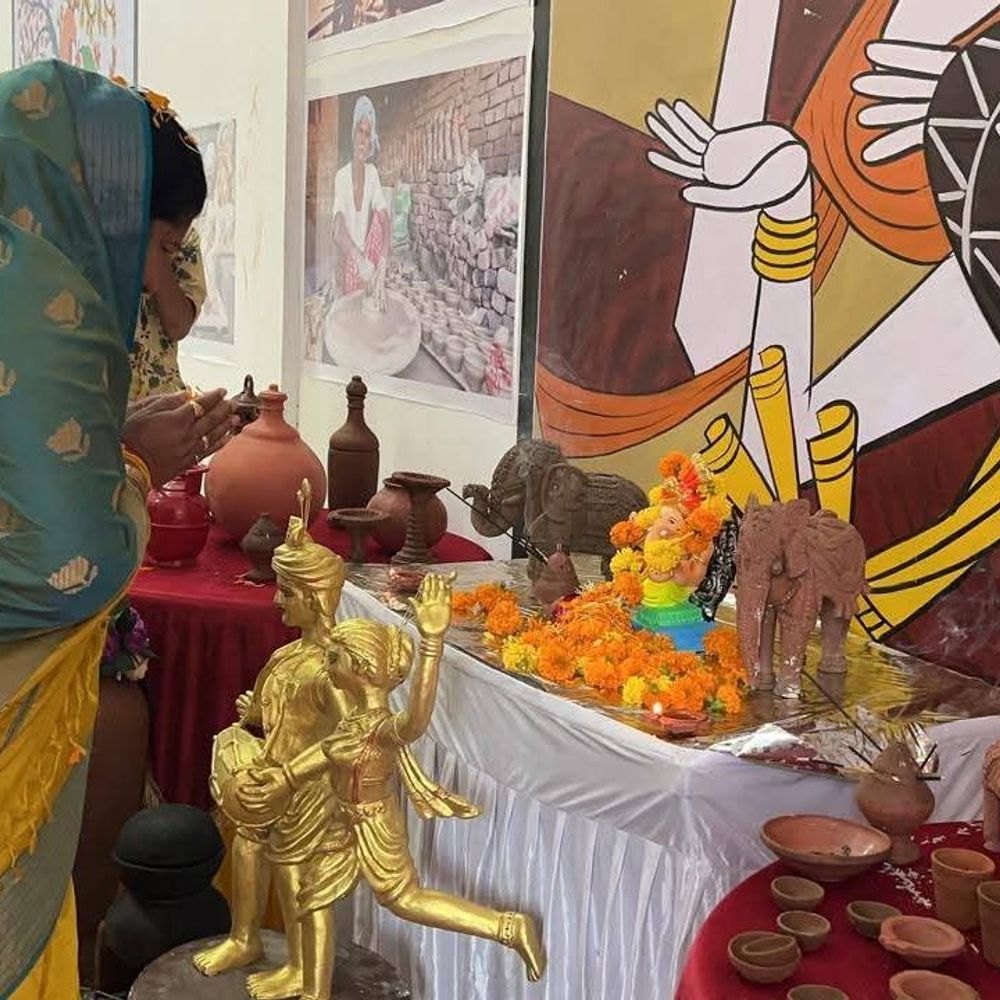 कुंभकार समाज को भवन निर्माण के लिए मिले 20 लाख:मंत्री संपतिया बोली- वोकल फॉर लोकल, मुद्रा योजना और स्टार्टअप इंडिया से मिलेगा लाभ