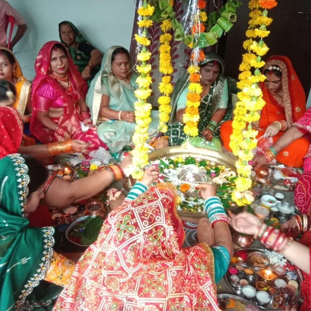 आज सुहागिन महिलाएं करेंगी तीज व्रत:पूरे दिन पूजा का मुहूर्त, अखंड सौभाग्य की कामना से करेंगी शिव-पार्वती की पूजा