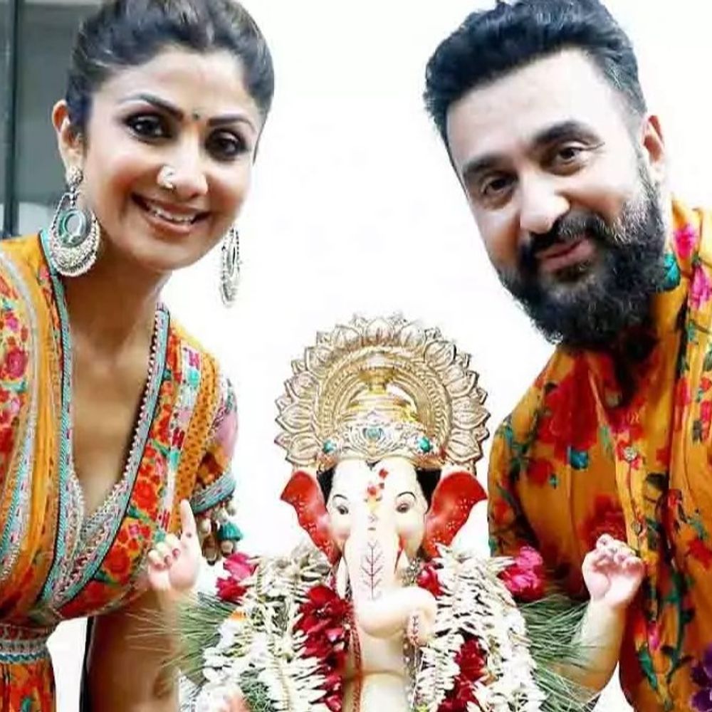 शिल्पा-राज इस साल नहीं मनाएंगे गणेश उत्सव:इंस्टाग्राम पर शेयर किया इमोशनल पोस्ट, कहा- परिवार में निधन के कारण लिया फैसला