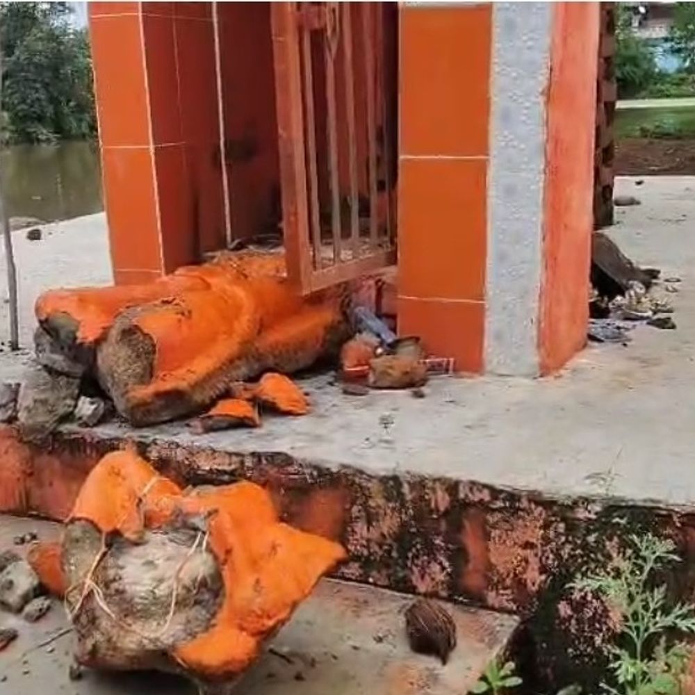 छतरपुर के हनुमान मंदिर में मूर्ति खंडित करने पर आक्रोश:विहिप ने दी आंदोलन की चेतावनी, पुलिस जांच में जुटी