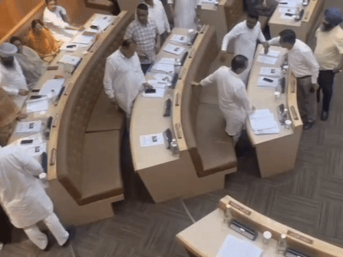 चंडीगढ़ निगम मीटिंग में गाली-गलौज:महिलाएं बैठक छोड़ निकलीं; पूर्व मेयर टीटा और पार्षद सोनकर में भिड़ंत; लावारिस शवों का मुद्दा उठा