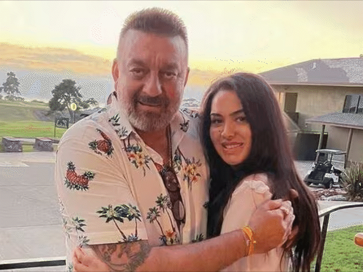 संजय दत्त से क्या नाराज हैं बेटी त्रिशाला?:लिखा- खून का रिश्ता होने पर भी हर किसी को जिंदगी में जगह देना जरूरी नहीं