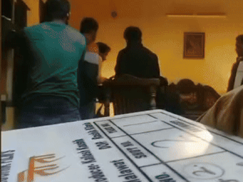 गांव की दबंगई पर आधारित है हरियाणी फिल्म तोता:हरिओम कौशिक खुद निभाएंगे लीड रोल, सुपवा एलुमिनाई अभिमन्यु होंगे विलेन