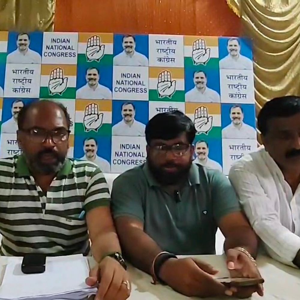 कटिहार के मकान नंबर 82 में मिले 197 वोटर:कांग्रेस नेताओं ने बूथों का किया निरीक्षण, एक मकान पर 2 समुदाय के मतदाता दर्ज