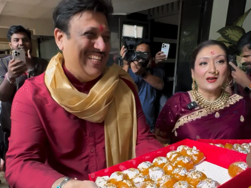'मेरा गोविंदा सिर्फ मेरा है':तलाक की खबरों पर सुनीता ने तोड़ी चुप्पी, गणेश चतुर्थी पर साथ नजर आया कपल
