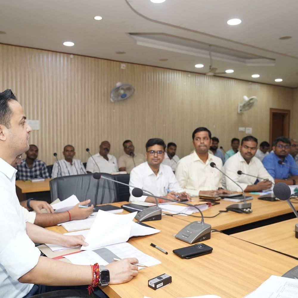 मधुबनी में राशन वितरण में गड़बड़ी पर डीएम का एक्शन:दुकानों का नियमित निरीक्षण और पारदर्शिता के निर्देश दिया