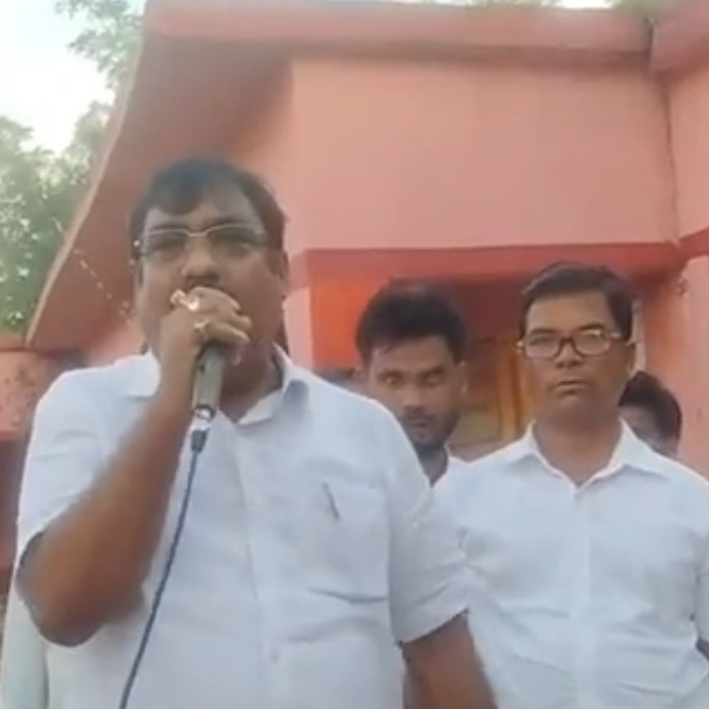 'विधायक रहते कानून मेरे हाथ में था, अपराधियों को बचाया':किशनगंज में AIMIM के पूर्व विधायक तौसीफ आलम ने फेसबुक लाइव के जरिए दी जानकारी