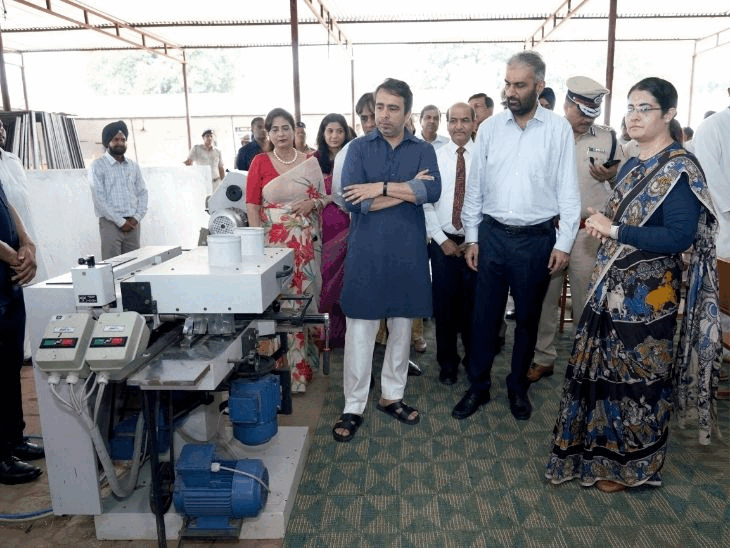 चंडीगढ़ की मॉडल जेल में खुलेगा आईटीआई:केंद्रीय मंत्री जयंत चौधरी ने किया दौरा, कैदियों को मिलेगा वुड वर्क-सिलाई का प्रशिक्षण