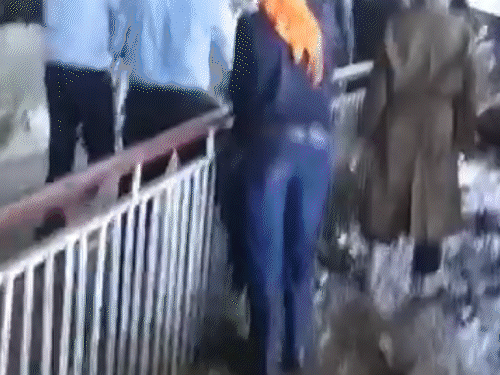 क्या श्राइन बोर्ड की चूक से मारे गए 35 यात्री:लोग बोले- अलर्ट के बाद भी वैष्णो देवी यात्रा नहीं रोकी, हमारे पास सबूत