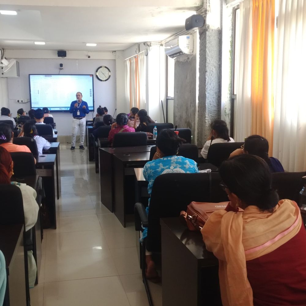 मणिपुर से आए 62 सदस्यीय दल को जीविका का प्रशिक्षण:राहत शिविर की महिलाओं को बिहार में 12 दिन तक सशक्तिकरण की ट्रेनिंग दी