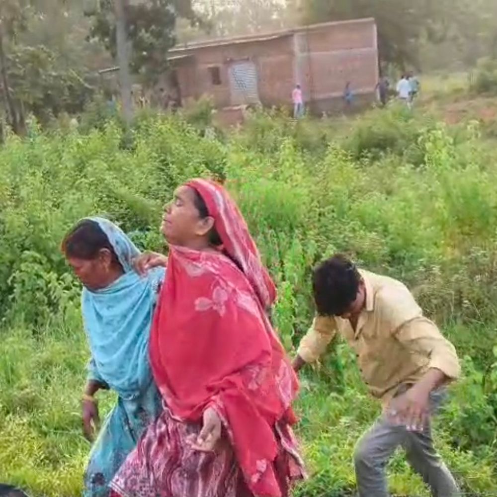 रामगढ़ में हाथियों के झुंड ने अधेड़ को कुचला, मौत:  खेतों और मकानों को भी पहुंचाया नुकसान, मृतक के परिजनों ने की मुआवजे की मांग – Ramgarh (Jharkhand) News