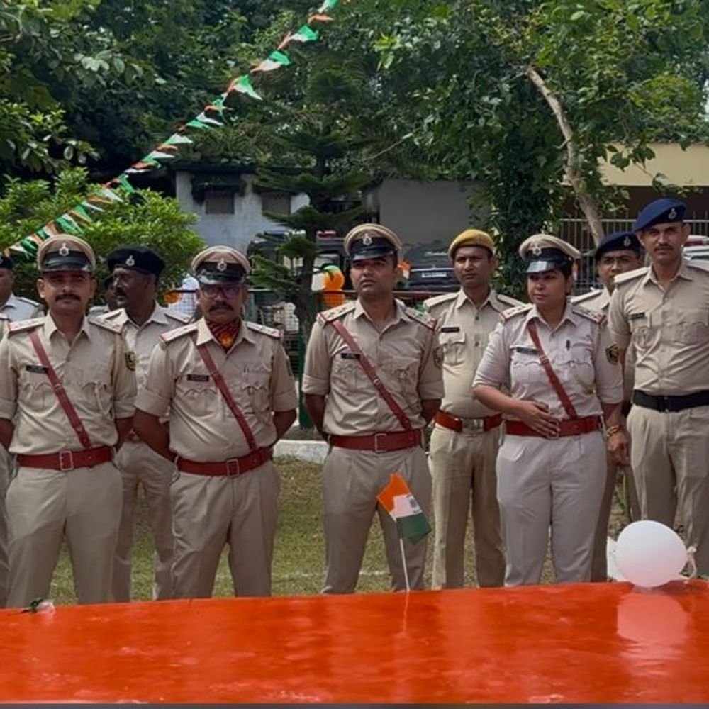 नवादा में 24 सब इंस्पेक्टरों का ट्रांस्फर:13 थानाध्यक्षों समेत अन्य अधिकारियों को मगध रेंज के 4 जिलों में भेजा