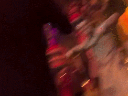 ‘देवा श्री गणेशा’ पर रणवीर सिंह का डांस वायरल:दीपिका के साथ अंबानी परिवार के गणपति सेलिब्रेशन में पहुंचे थे; नए लुक ने भी खींचा ध्यान