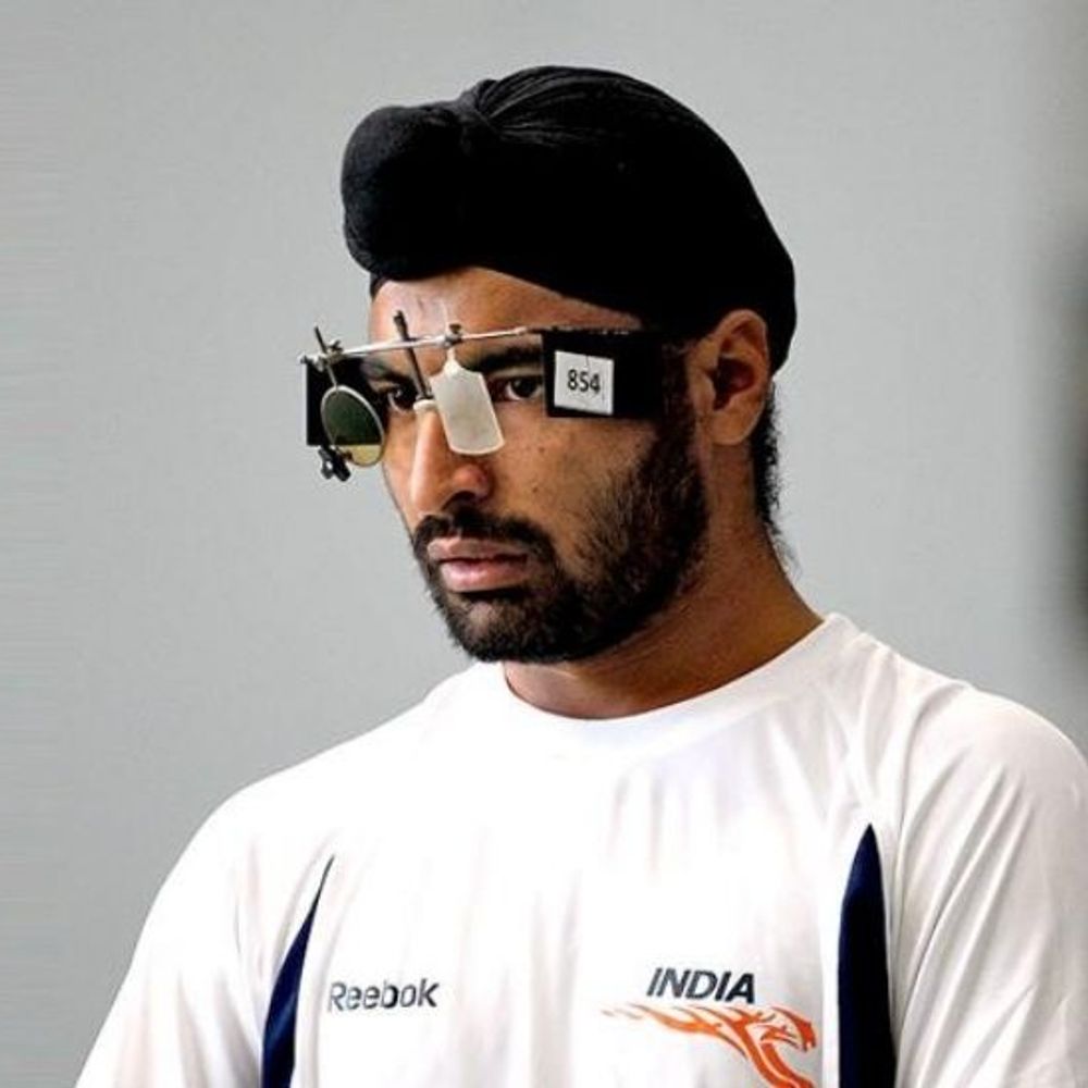 एशियाई शूटिंग चैंपियनशिप में गुरप्रीत को पहला गोल्ड:जूनियर टीम ने 4 मेडल जीते;भारत 82 मेडल के साथ टॉप पर