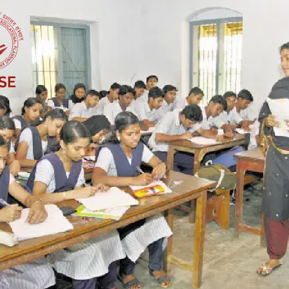1 लाख स्कूल में पढ़ाने के लिए सिर्फ 1 शिक्षक:U-DISE की रिपोर्ट के मुताबिक कहीं स्कूल में 47 बच्चों पर एक शिक्षक; कहीं जीरो एनरोलमेंट